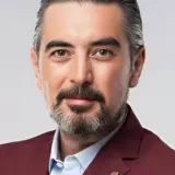 علي إحسان فارول