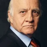 ألتان أكيشيك