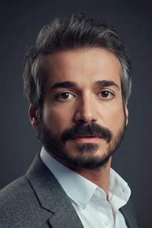 الممثل جاهد غوك