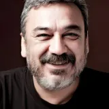 فاروق أكغورين