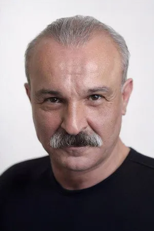 الممثل هاكان فانلي