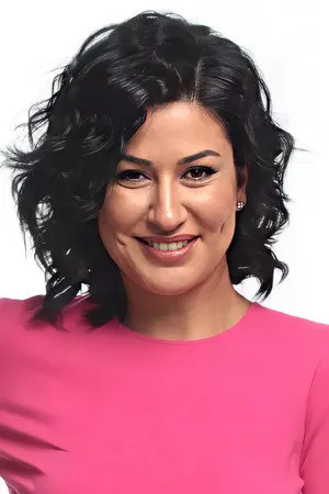 الممثلة إجلال أيدين