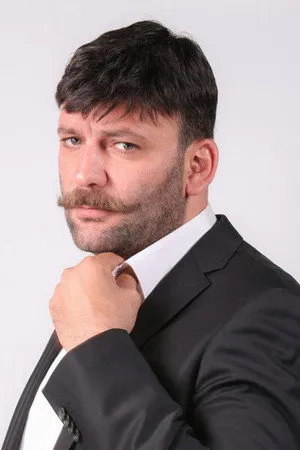 الممثل إسماعيل حقي