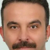مصطفى شين