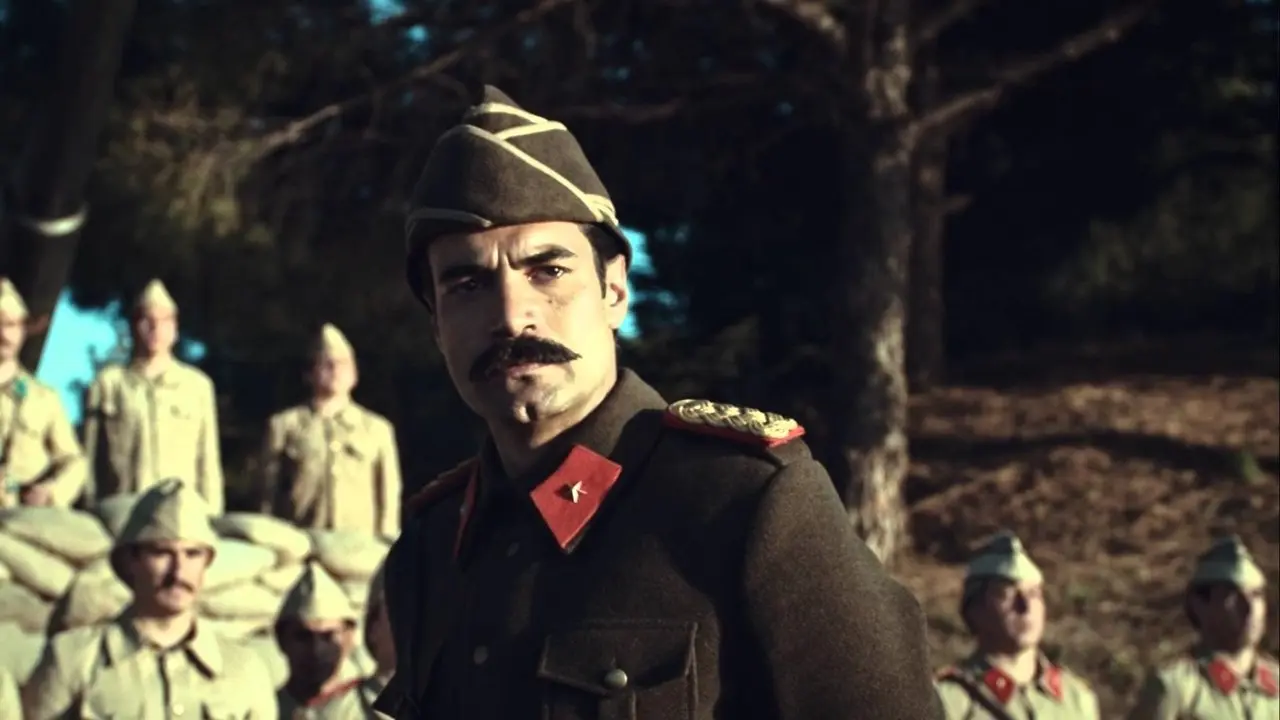 صورة الغلاف العريضة لمسلسل سد البحر (Seddülbahir 32 Saat)